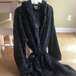 Vera Bradley Plush Robe with Hood. L/XL